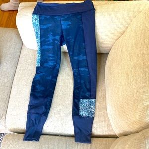 LuluLemon crop pants